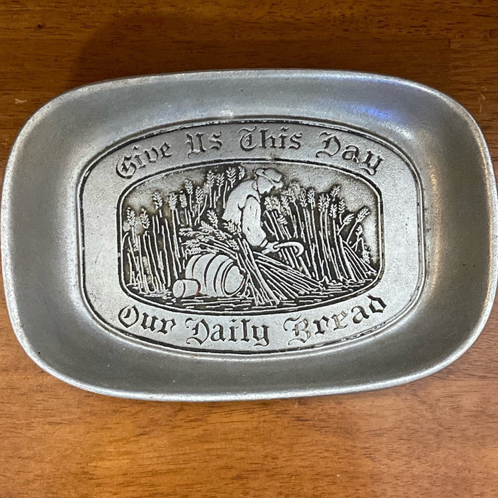 🔥4/$20 Vintage Pewter Bread Plate